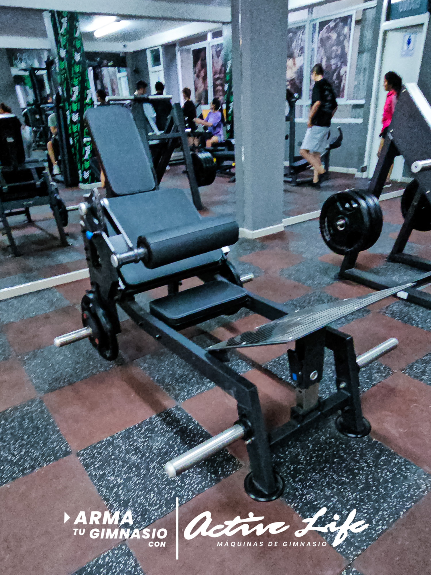 Maquinas de gimnasio activelife. Piso de caucho, maquinas para musculacion, cardio, peso libre, entrega inmediata, hip thrust