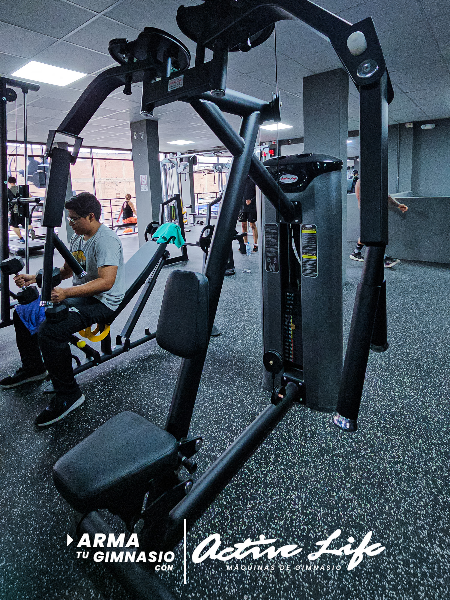 Maquinas de gimnasio activelife. Piso de caucho, maquinas para musculacion, cardio, peso libre, entrega inmediata, Pec fly